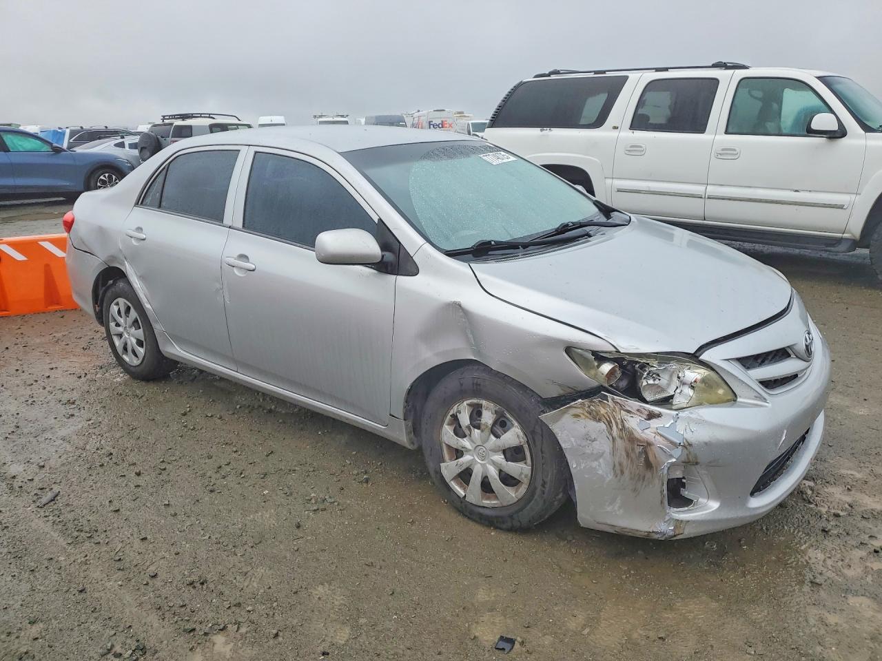 2013 TOYOTA COROLLA L photo 7