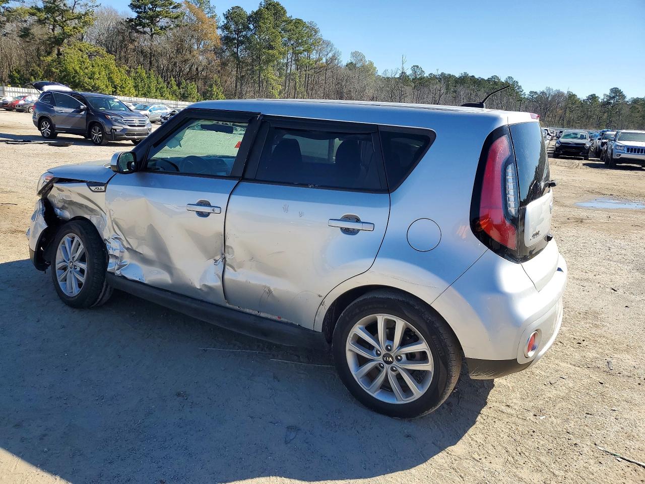 2018 KIA SOUL + photo 4