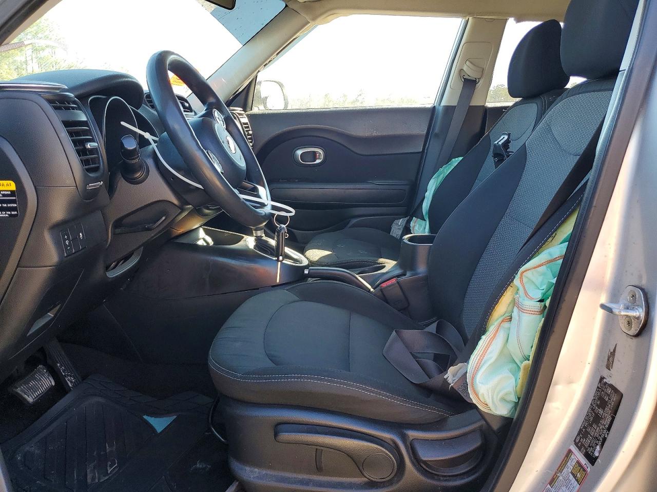 2018 KIA SOUL + photo 19