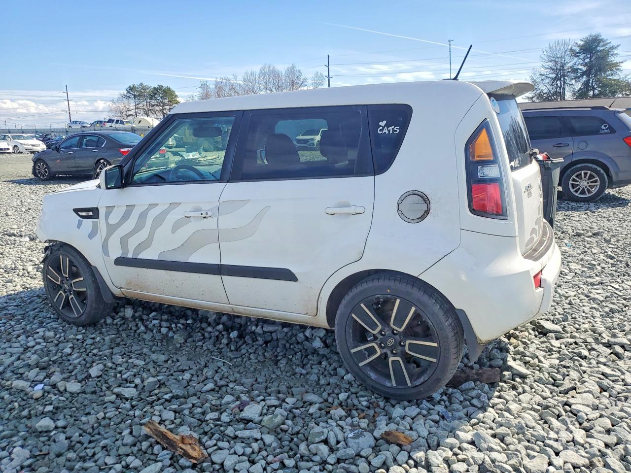 2011 KIA SOUL + photo 2