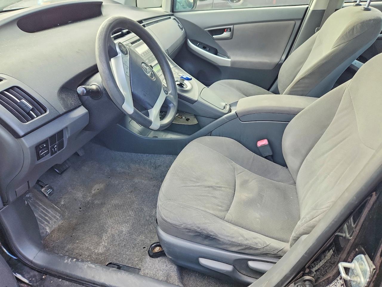 2011 TOYOTA PRIUS THREE photo 7