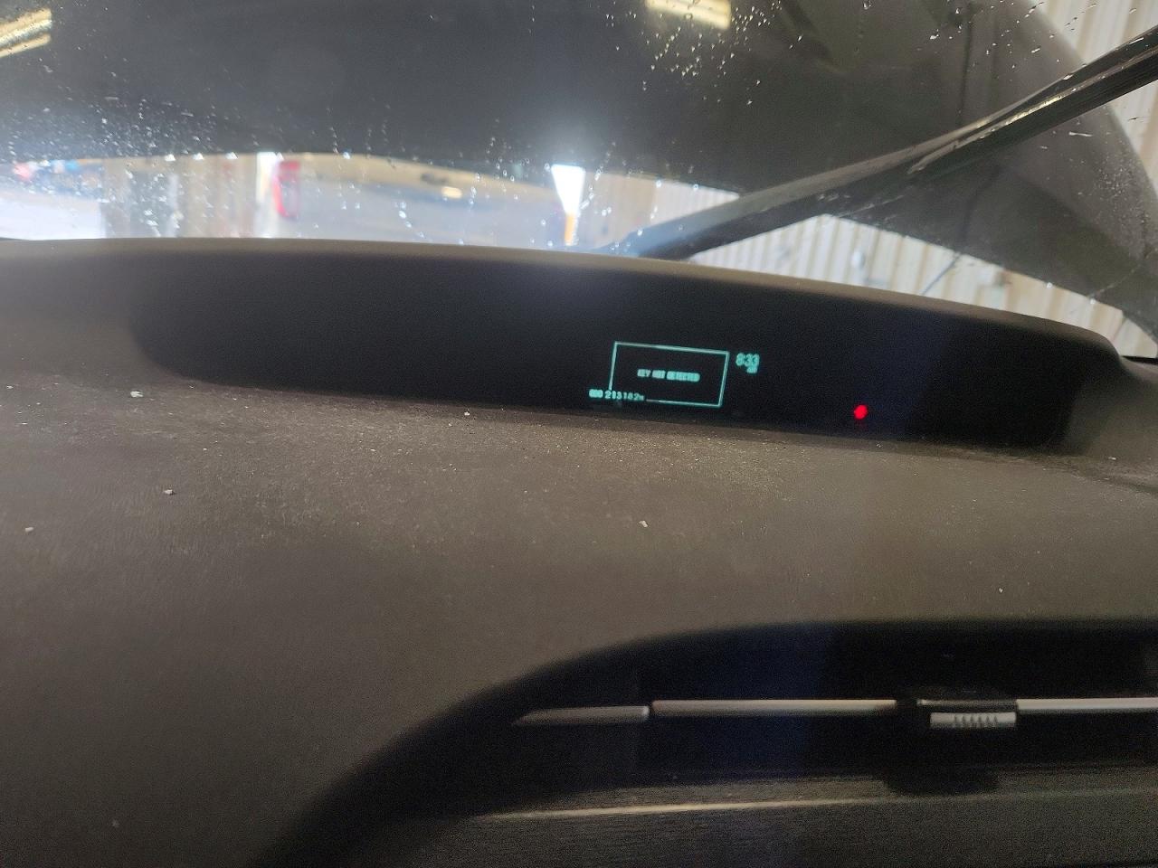 2011 TOYOTA PRIUS THREE photo 9
