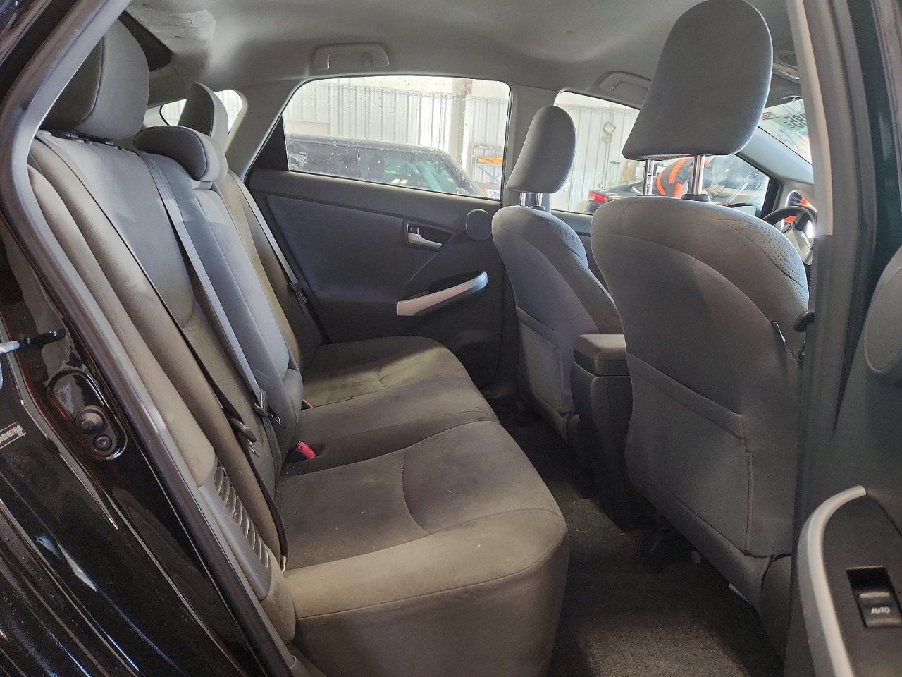 2011 TOYOTA PRIUS THREE photo 10