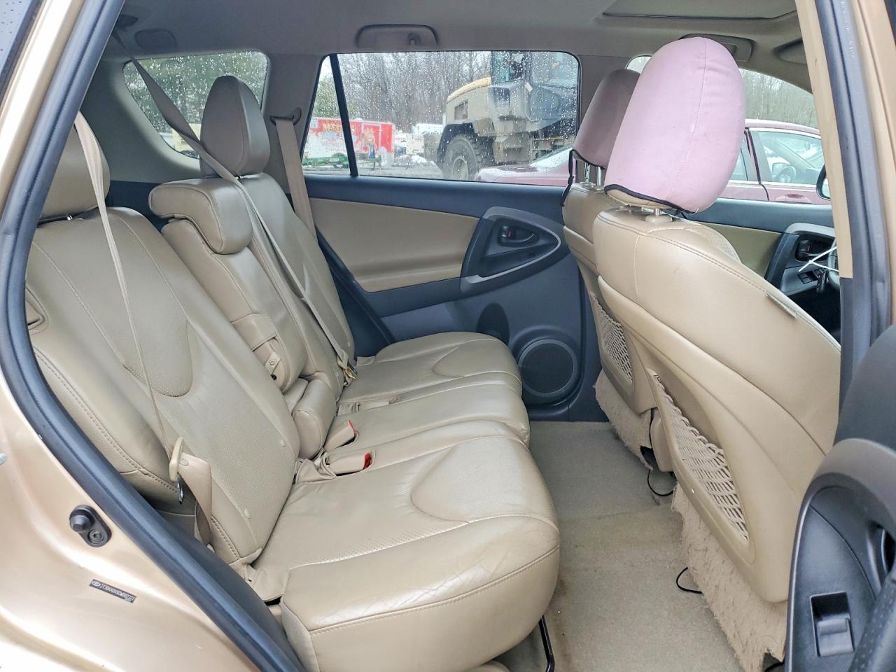 2012 TOYOTA RAV4 LIMITED photo 11