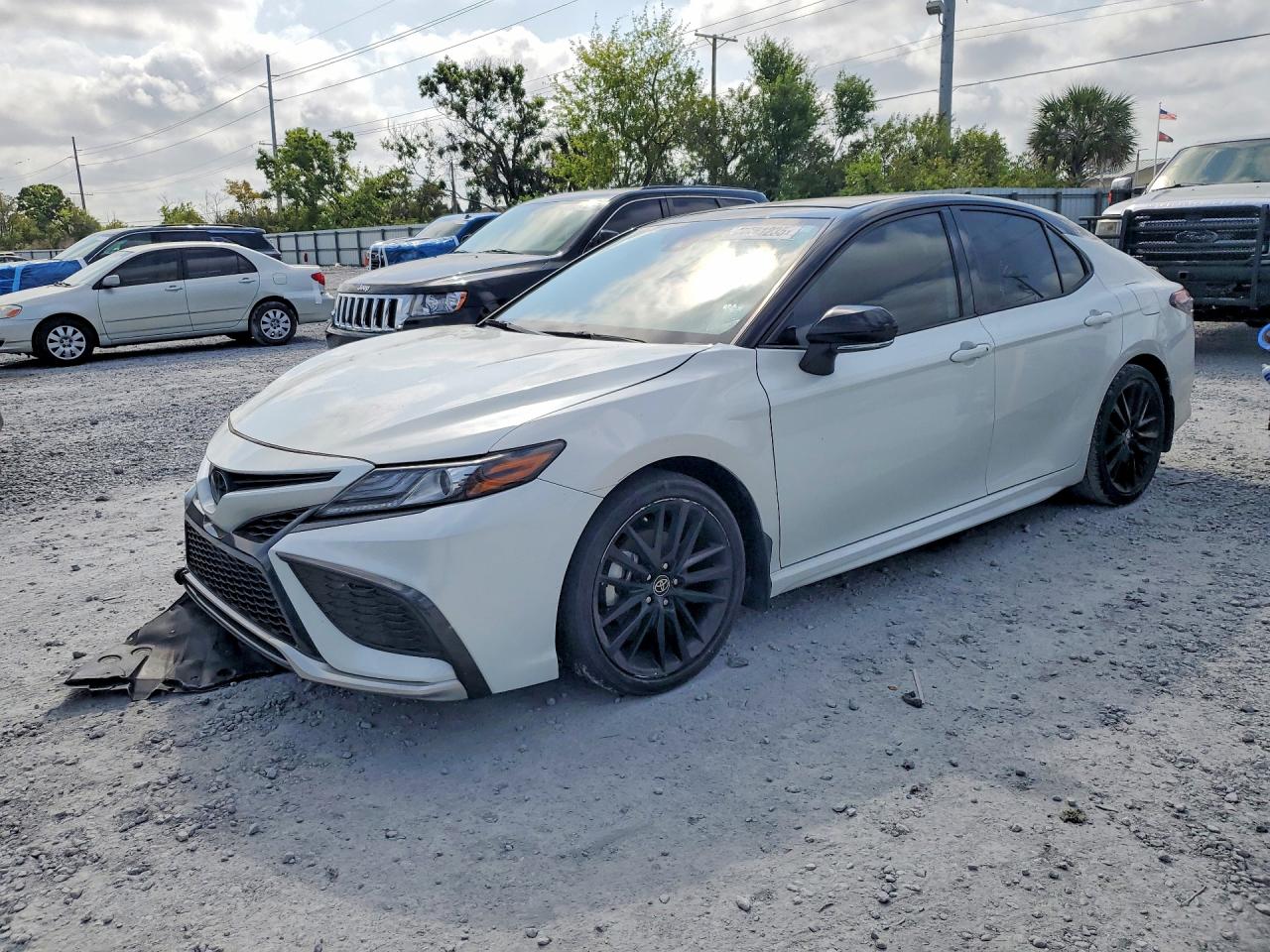 2023 TOYOTA CAMRY