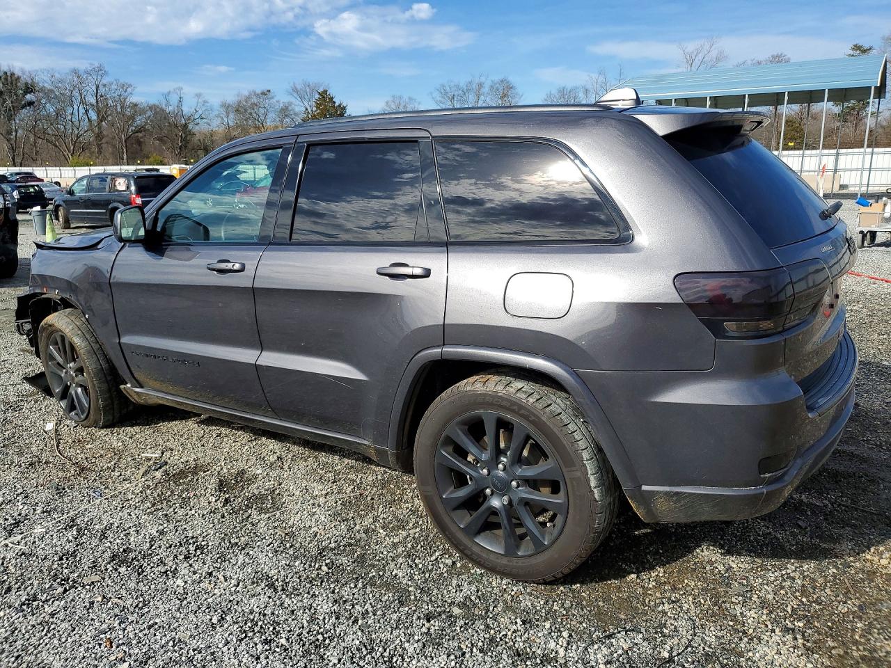 2018 JEEP GRAND CHEROKEE LAREDO photo 3