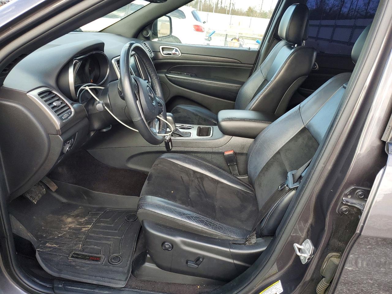 2018 JEEP GRAND CHEROKEE LAREDO photo 13