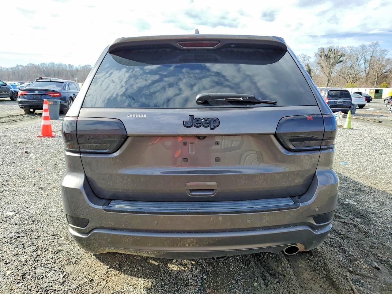 2018 JEEP GRAND CHEROKEE LAREDO photo 11