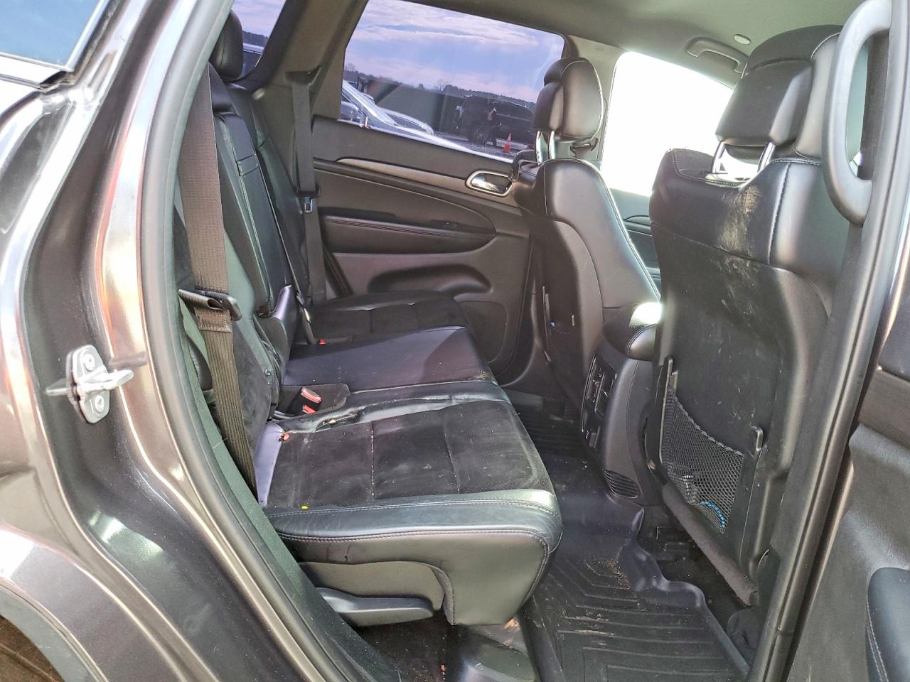 2018 JEEP GRAND CHEROKEE LAREDO photo 19
