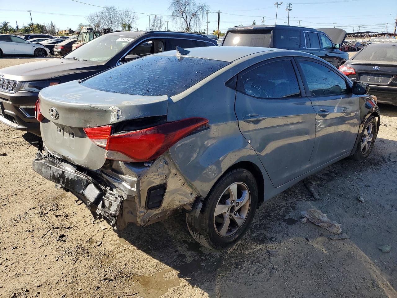 2015 HYUNDAI ELANTRA SE photo 5