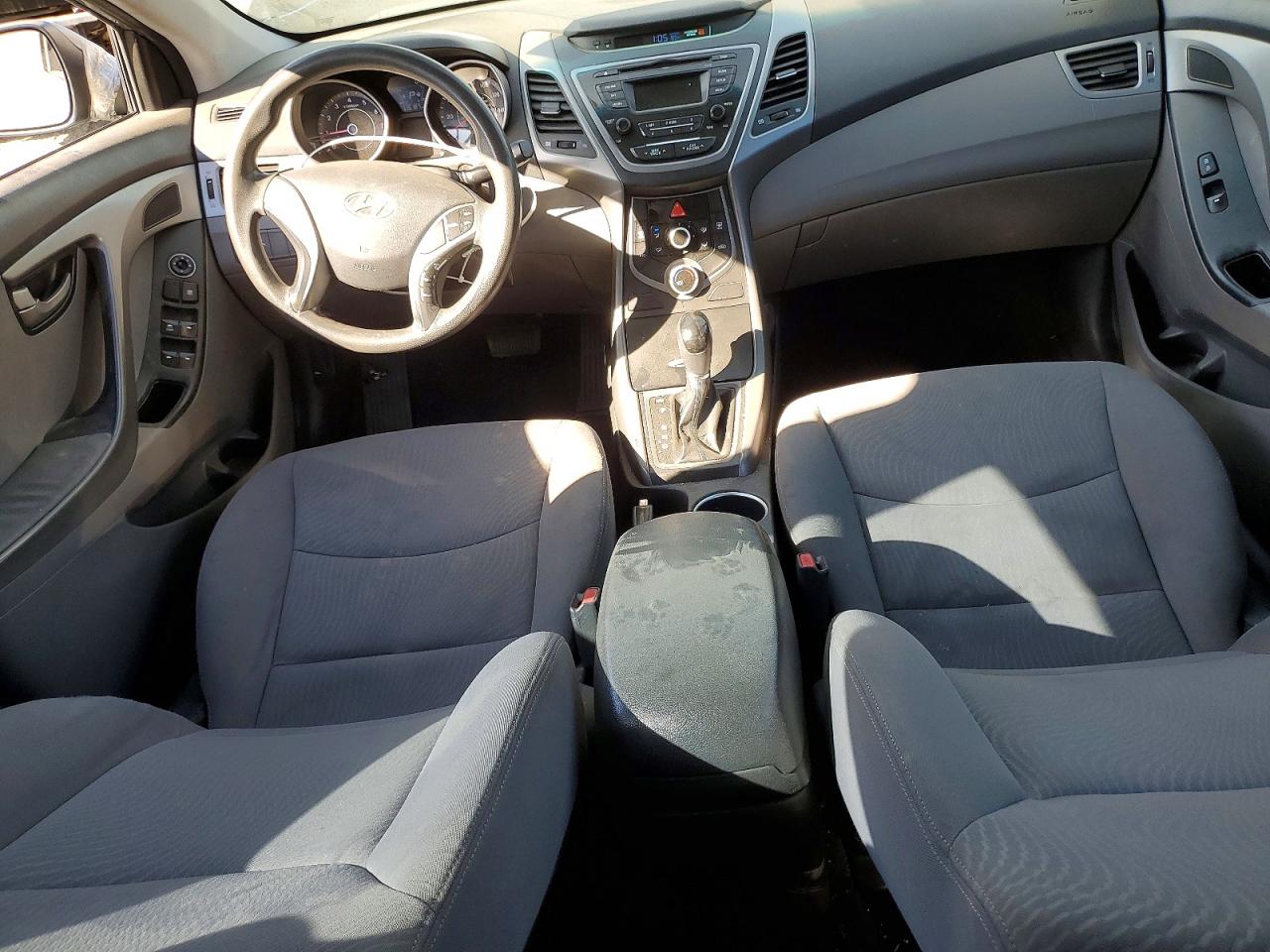 2015 HYUNDAI ELANTRA SE photo 15