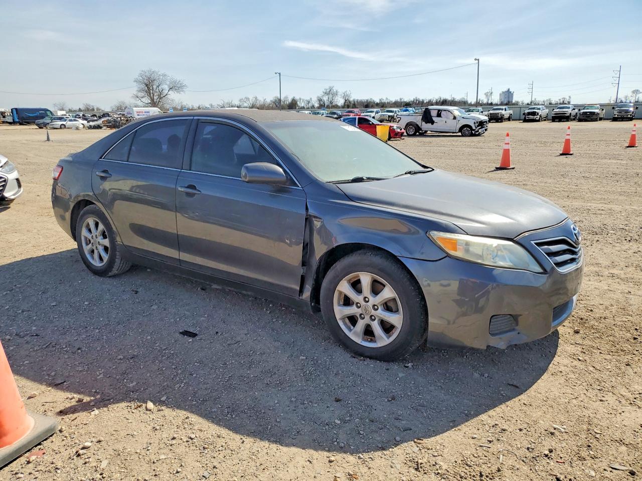 2010 TOYOTA CAMRY photo 7