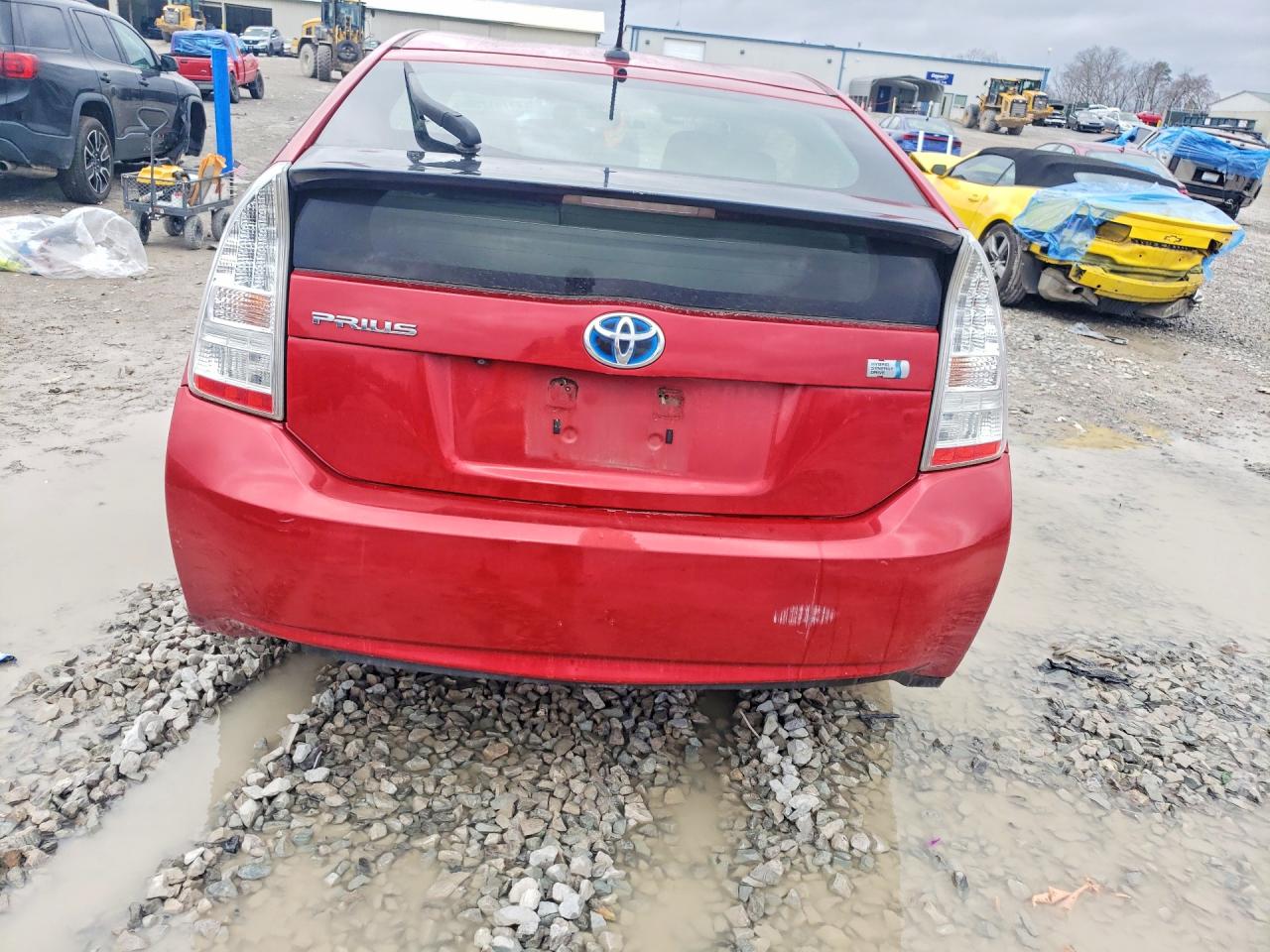 2010 TOYOTA PRIUS photo 6