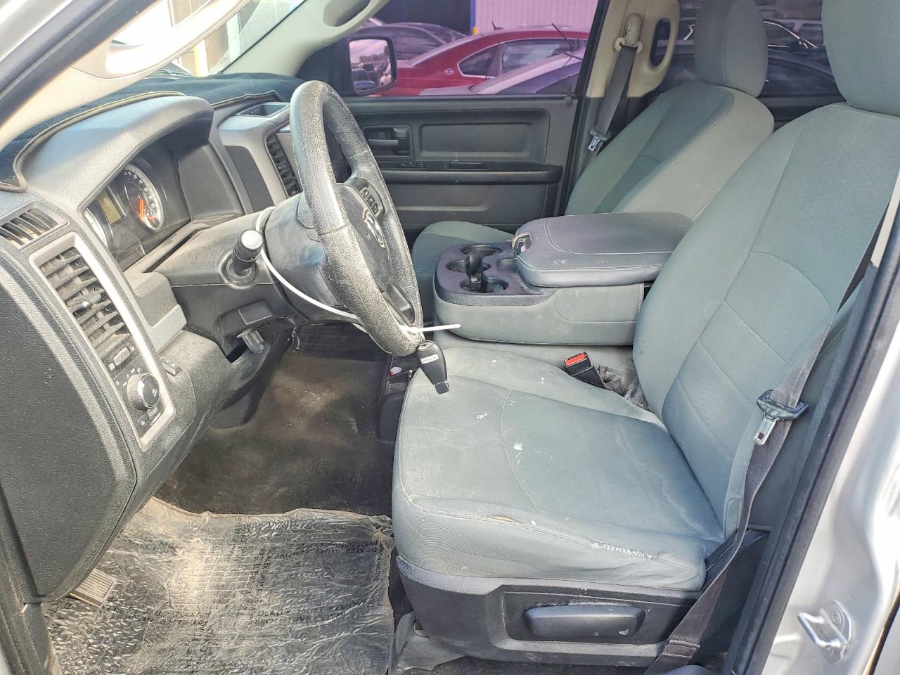 2015 RAM 1500 ST photo 7