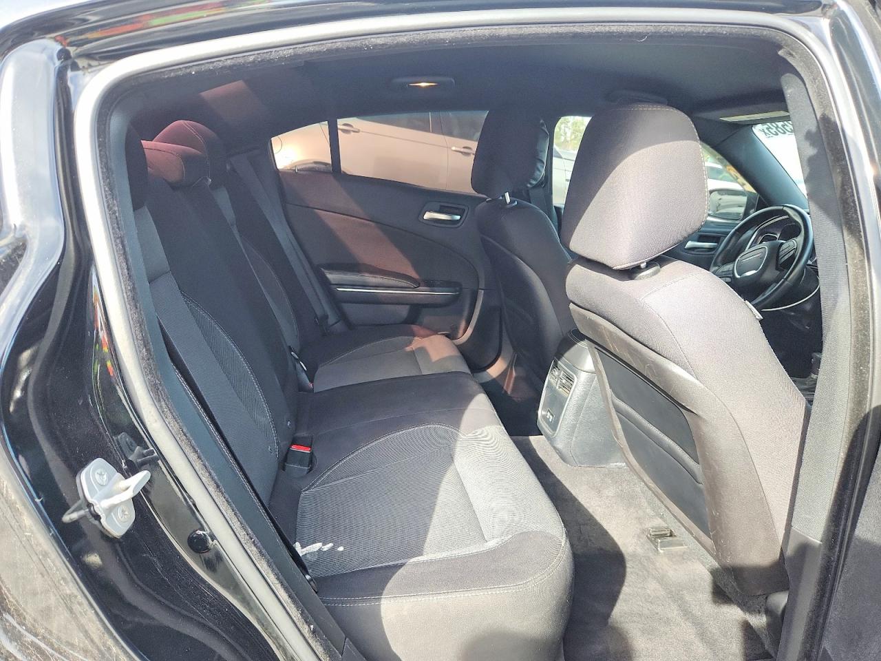 2015 DODGE CHARGER SE photo 10