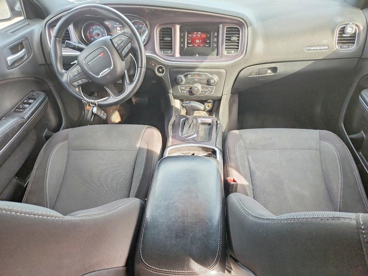 2015 DODGE CHARGER SE photo 8