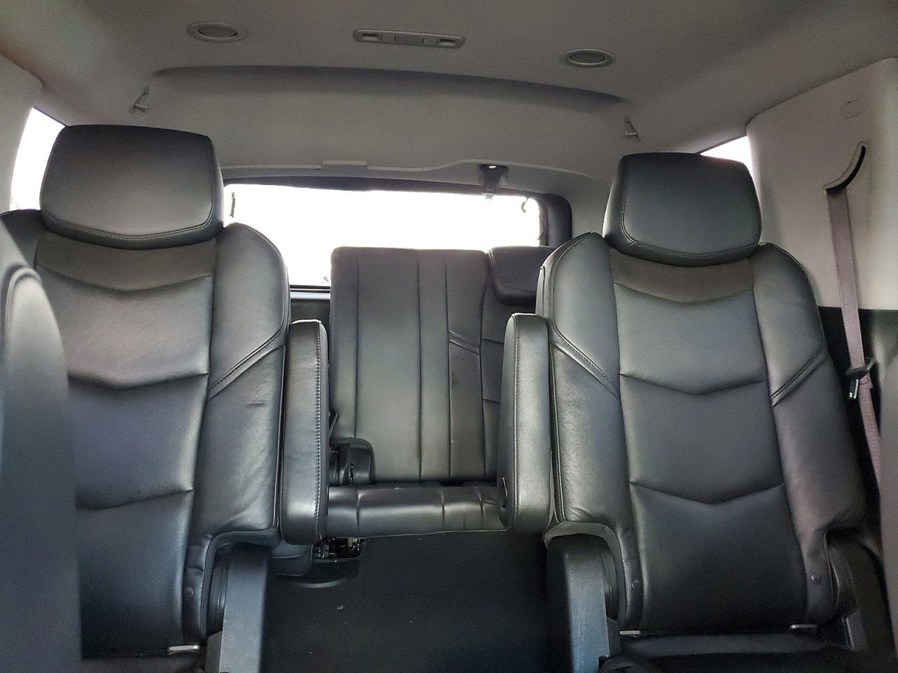 2016 CADILLAC ESCALADE PREMIUM photo 10