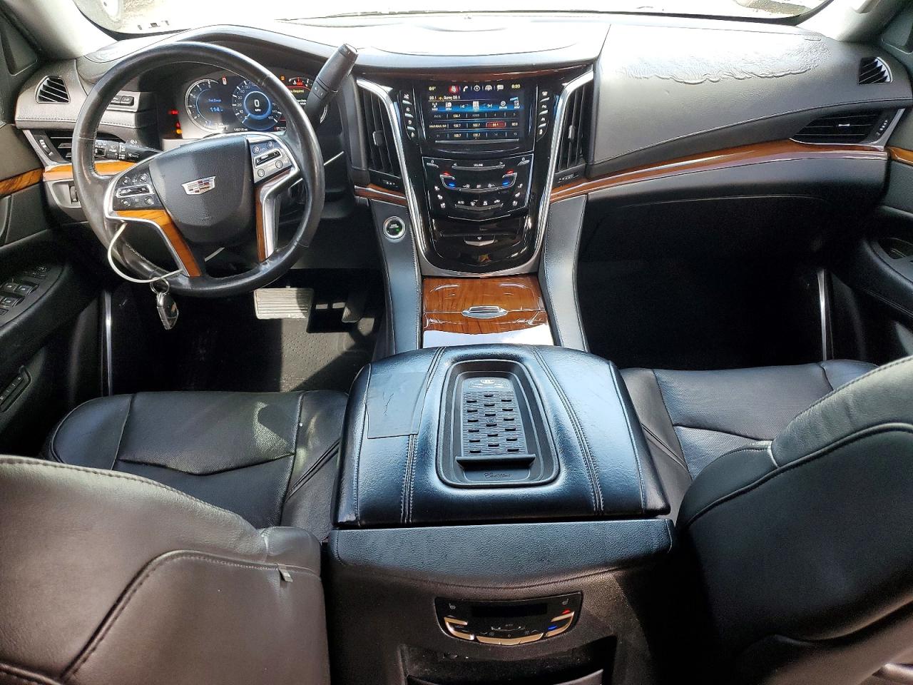 2016 CADILLAC ESCALADE PREMIUM photo 8