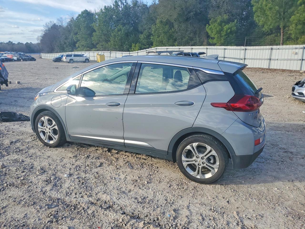 2020 CHEVROLET BOLT EV LT photo 4