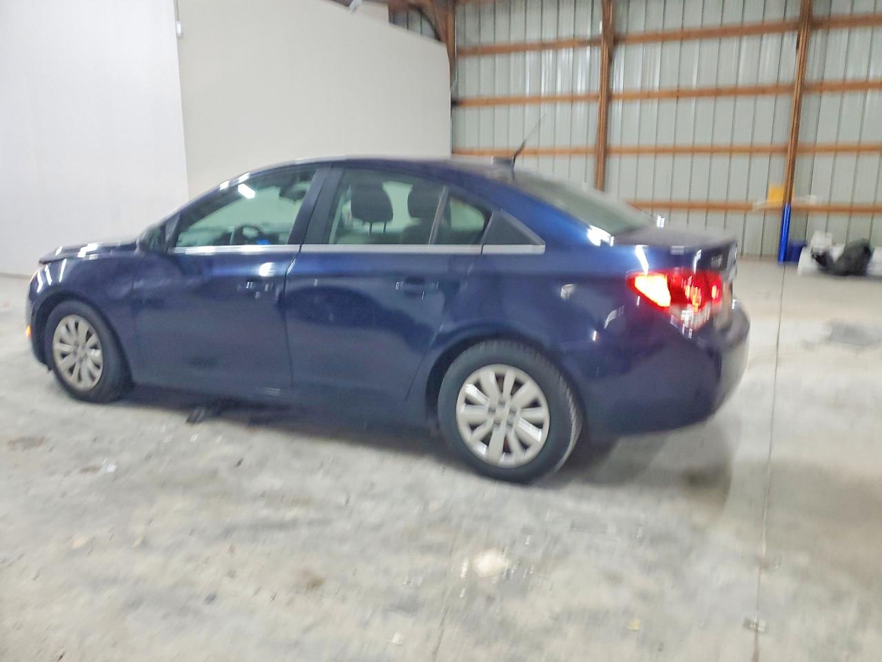 2011 CHEVROLET CRUZE LS photo 4