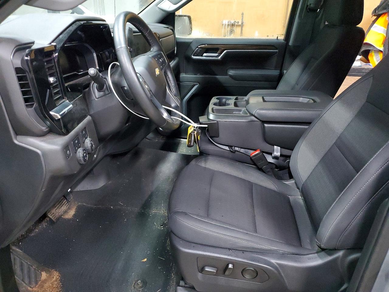 2023 CHEVROLET SILVERADO K1500 LT-L photo 19