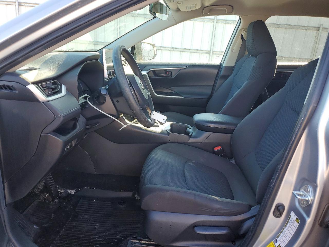 2024 TOYOTA RAV4 LE photo 7