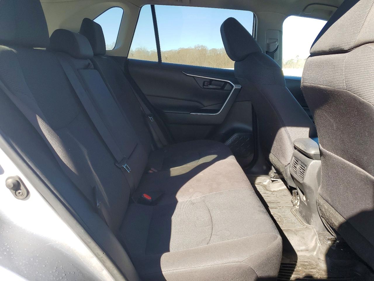 2024 TOYOTA RAV4 LE photo 11