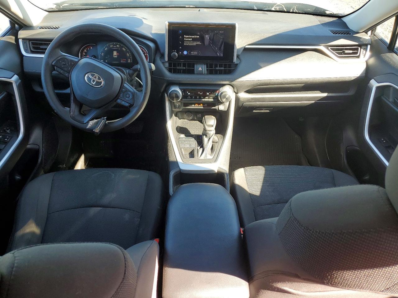 2024 TOYOTA RAV4 LE photo 8