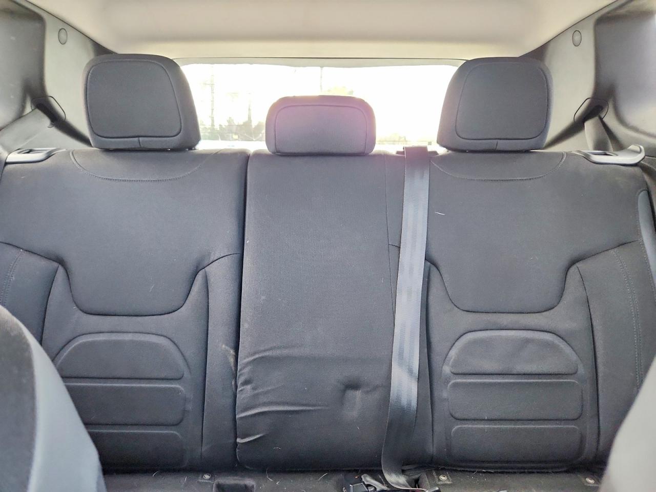 2017 JEEP RENEGADE LATITUDE photo 28
