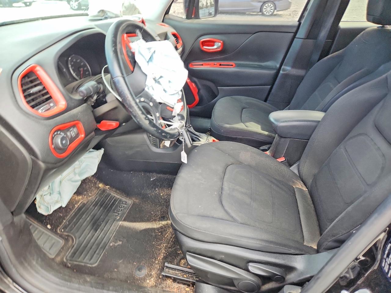 2017 JEEP RENEGADE LATITUDE photo 19
