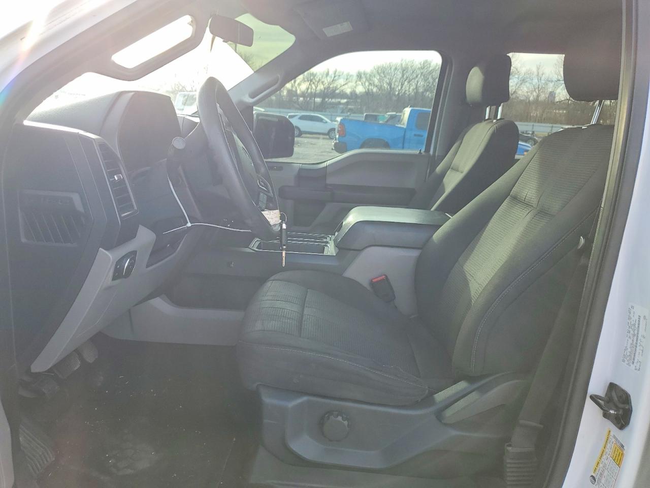 2017 FORD F150 SUPERCREW photo 19