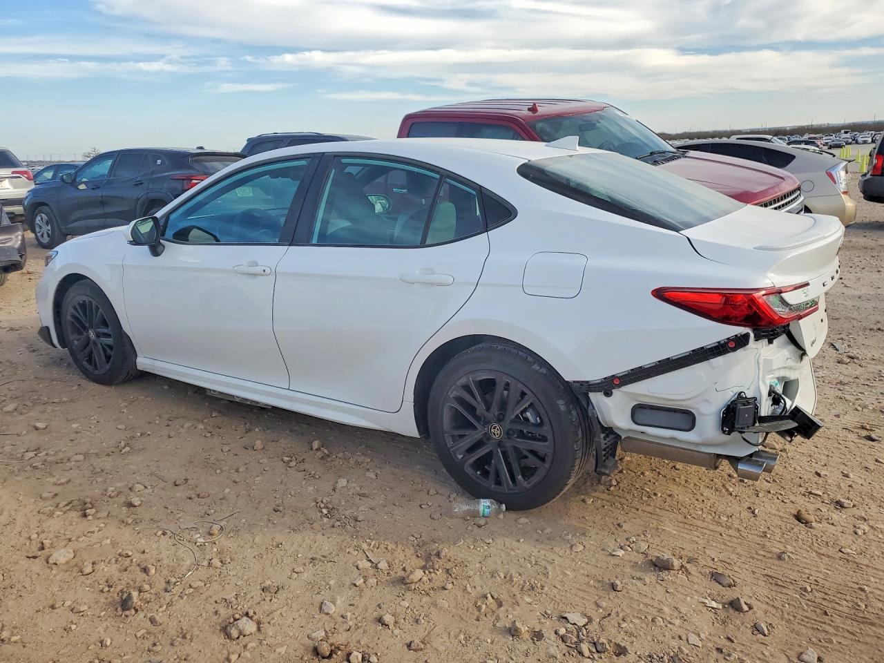 2026 TOYOTA CAMRY XSE photo 4