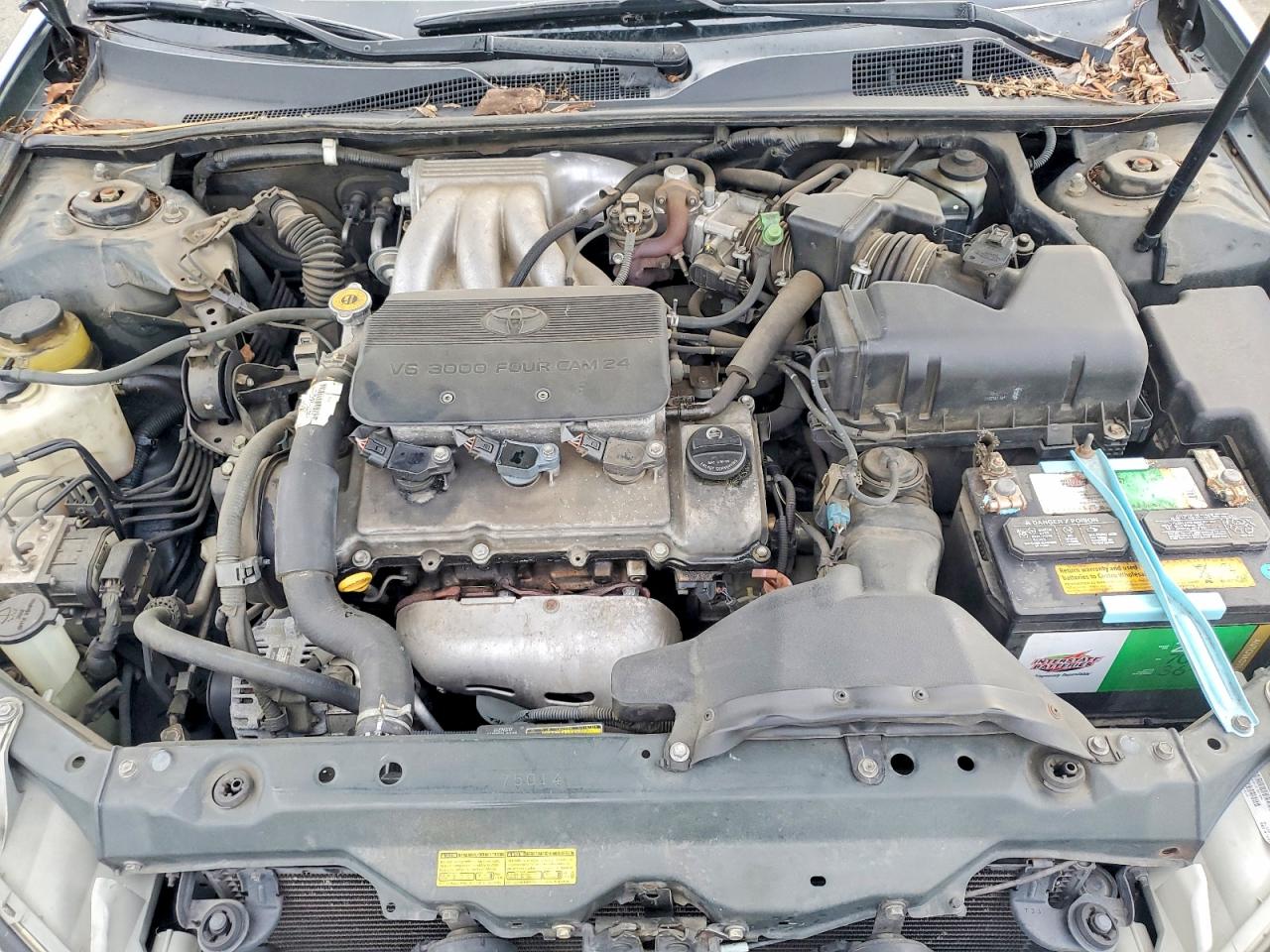 2002 TOYOTA CAMRY LE photo 11
