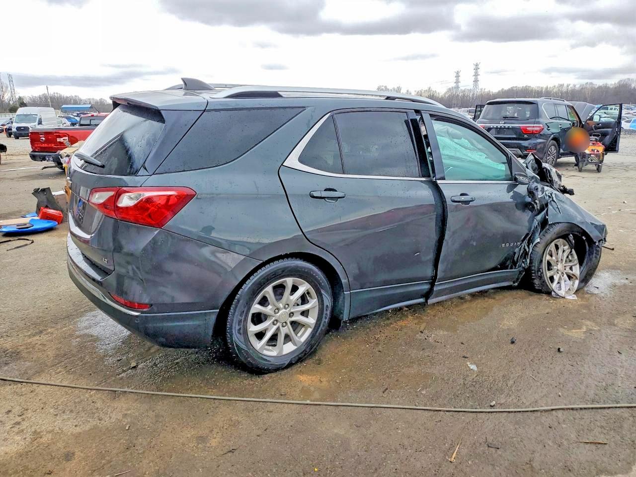 2020 CHEVROLET EQUINOX LT photo 5