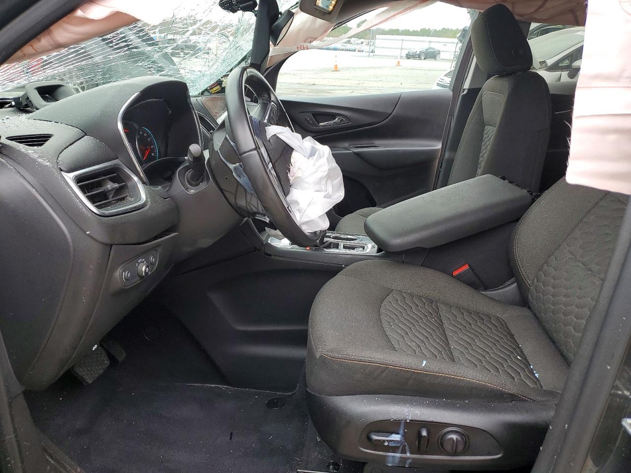 2020 CHEVROLET EQUINOX LT photo 13