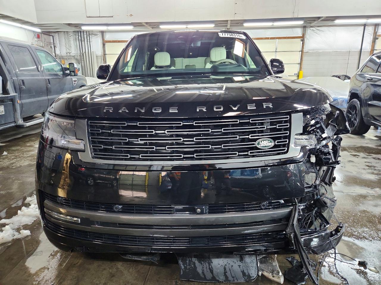 2024 LAND ROVER RANGE ROVER SE photo 5