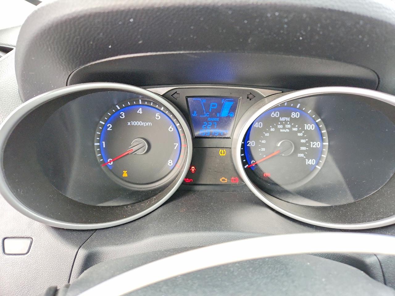 2012 HYUNDAI TUCSON GLS photo 9