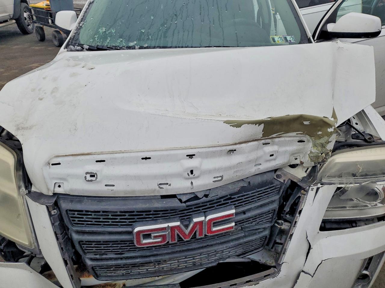 2012 GMC TERRAIN SLE photo 21