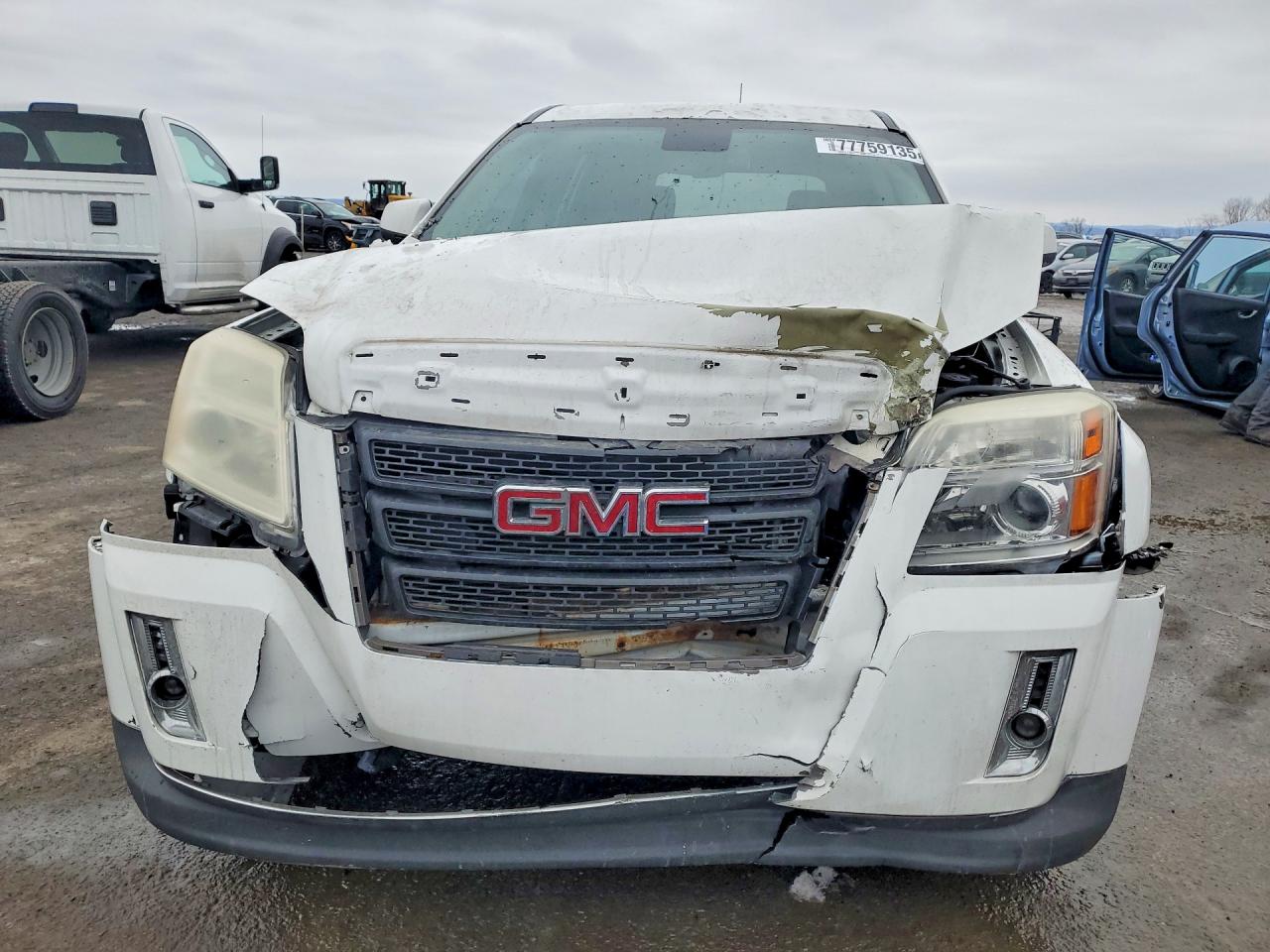 2012 GMC TERRAIN SLE photo 9