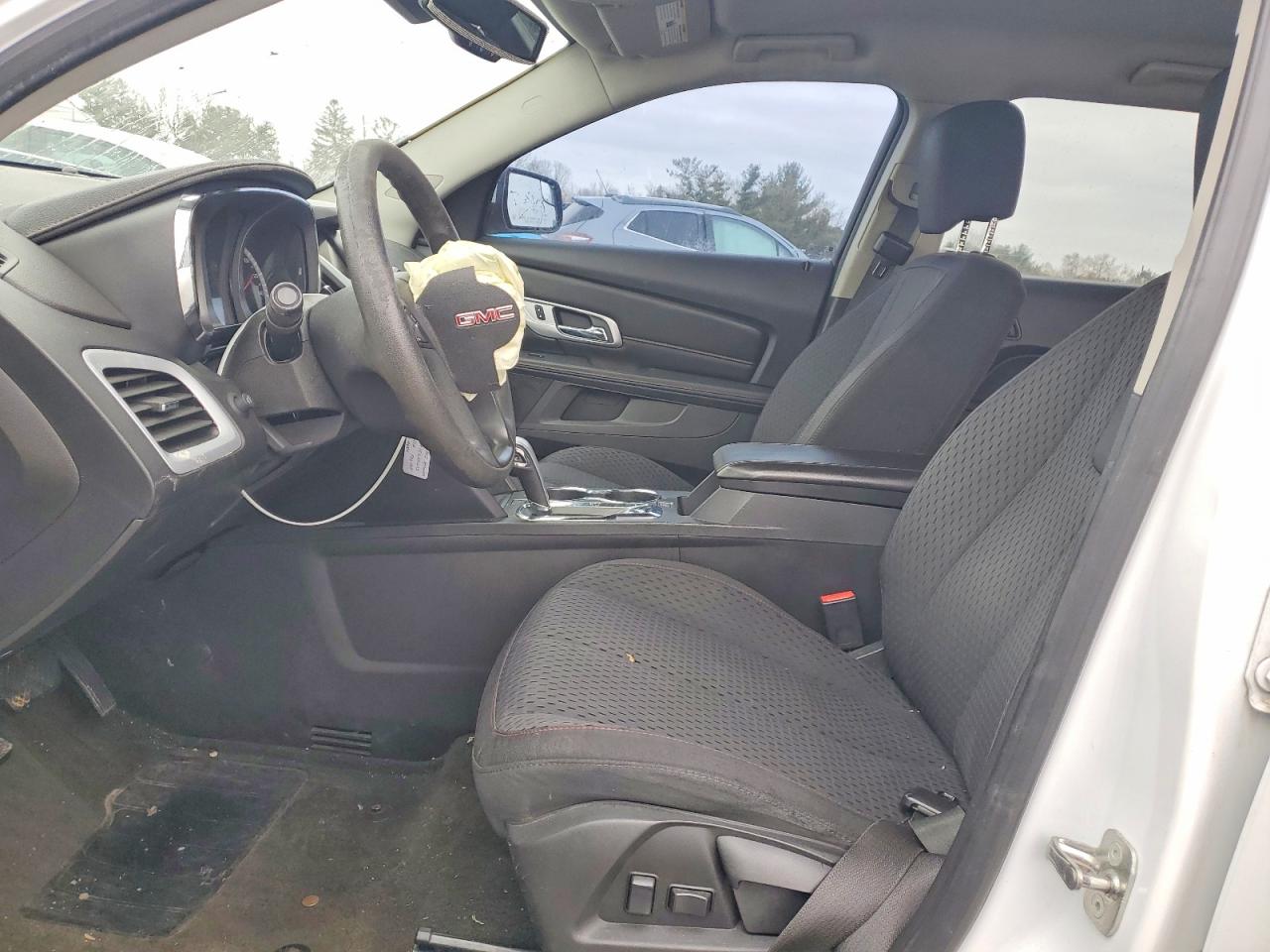 2012 GMC TERRAIN SLE photo 13