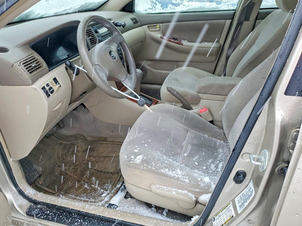 2006 TOYOTA COROLLA LE photo 7