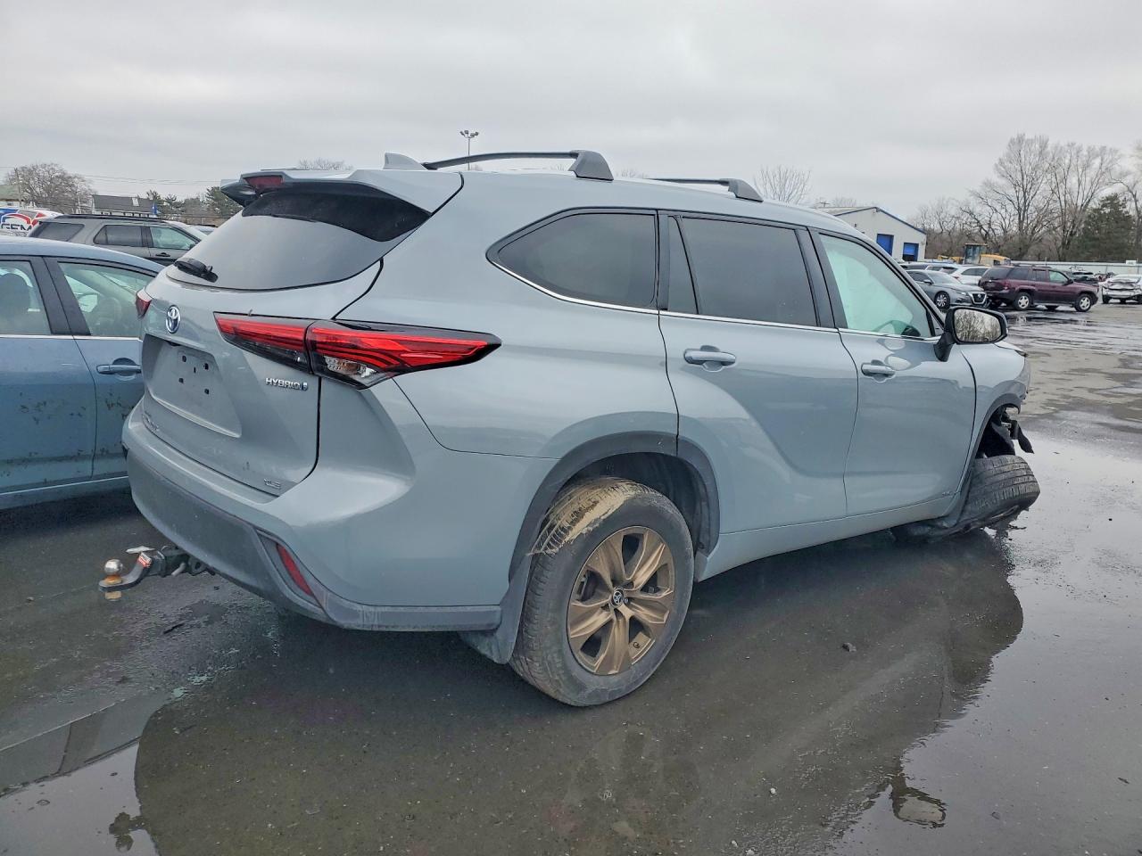 2022 TOYOTA HIGHLANDER HYBRID XLE photo 3