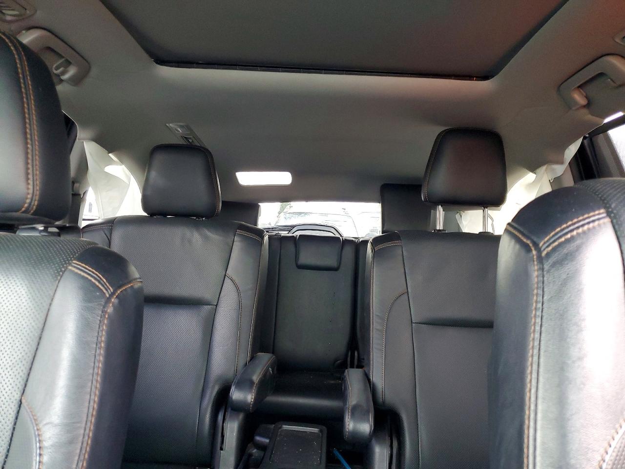 2019 TOYOTA HIGHLANDER HYBRID LIMITED PLATINUM photo 10