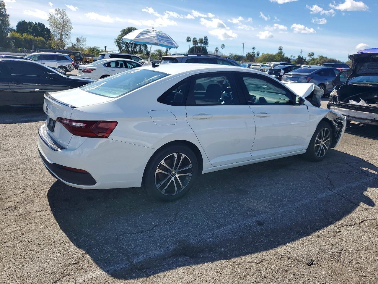 2024 VOLKSWAGEN JETTA SPORT photo 5