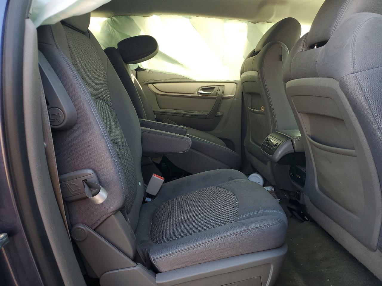 2014 CHEVROLET TRAVERSE LT photo 19