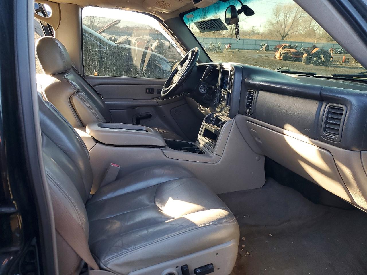 2005 CHEVROLET AVALANCHE K1500 photo 7