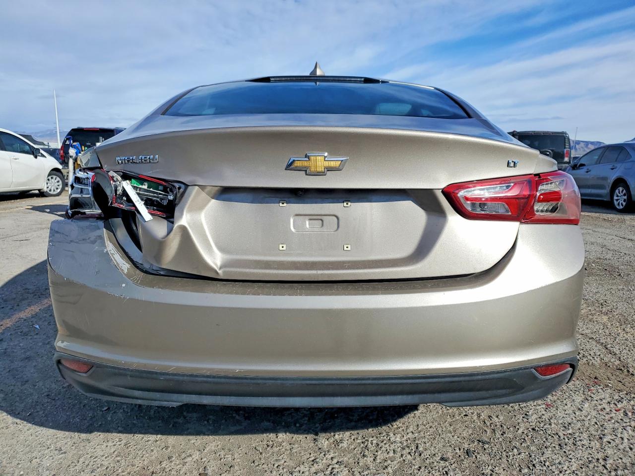 2022 CHEVROLET MALIBU LT photo 11