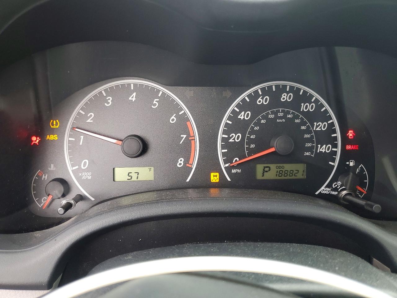 2011 TOYOTA COROLLA BASE photo 25