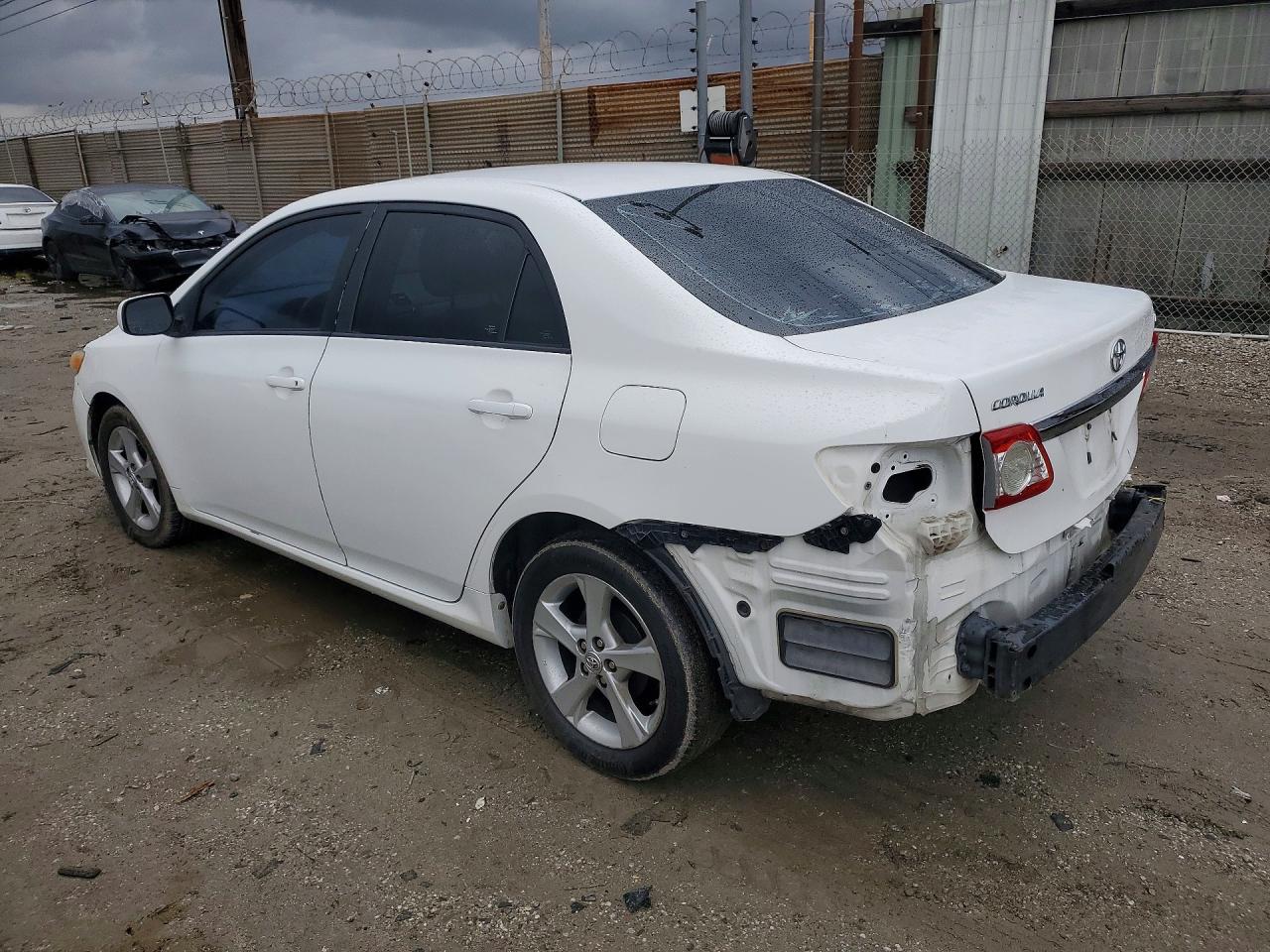 2011 TOYOTA COROLLA BASE photo 4