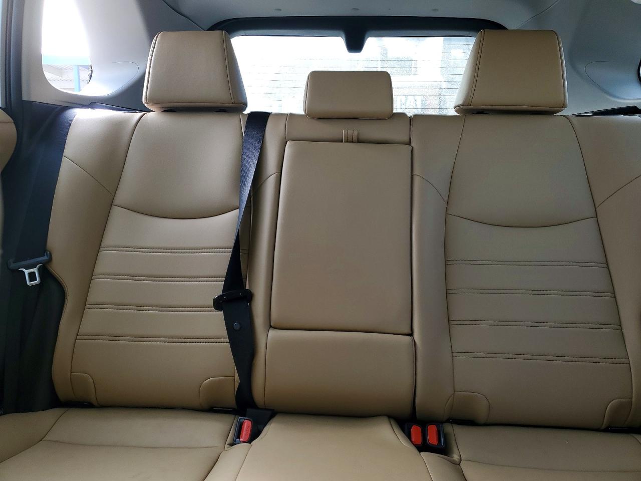 2025 TOYOTA RAV4 XLE PREMIUM photo 28